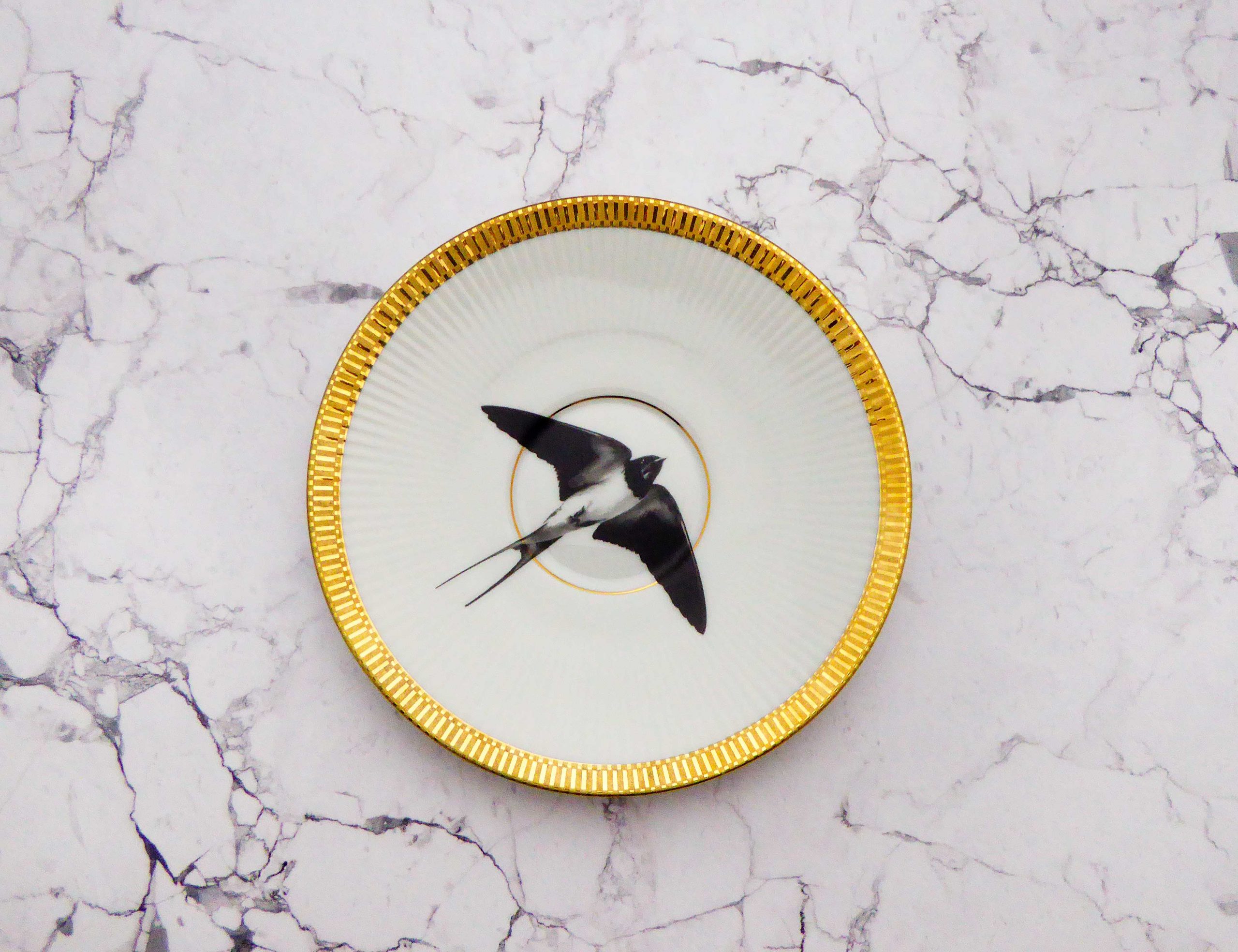 Wandteller Schwalbe Vogel Herr Fuchs Wohnen Riffel 14cm gold vintage – Bild 5