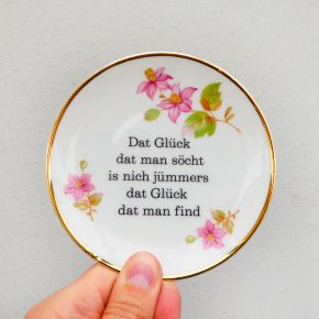 Wandteller Glück Typo Herr Fuchs mini 11cm gold Blumen rosa vintage plattdeutsch
