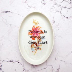 Wandteller Tohuus Typo Herr Fuchs mini 13cm Blume länglich plattdeutsch vintage