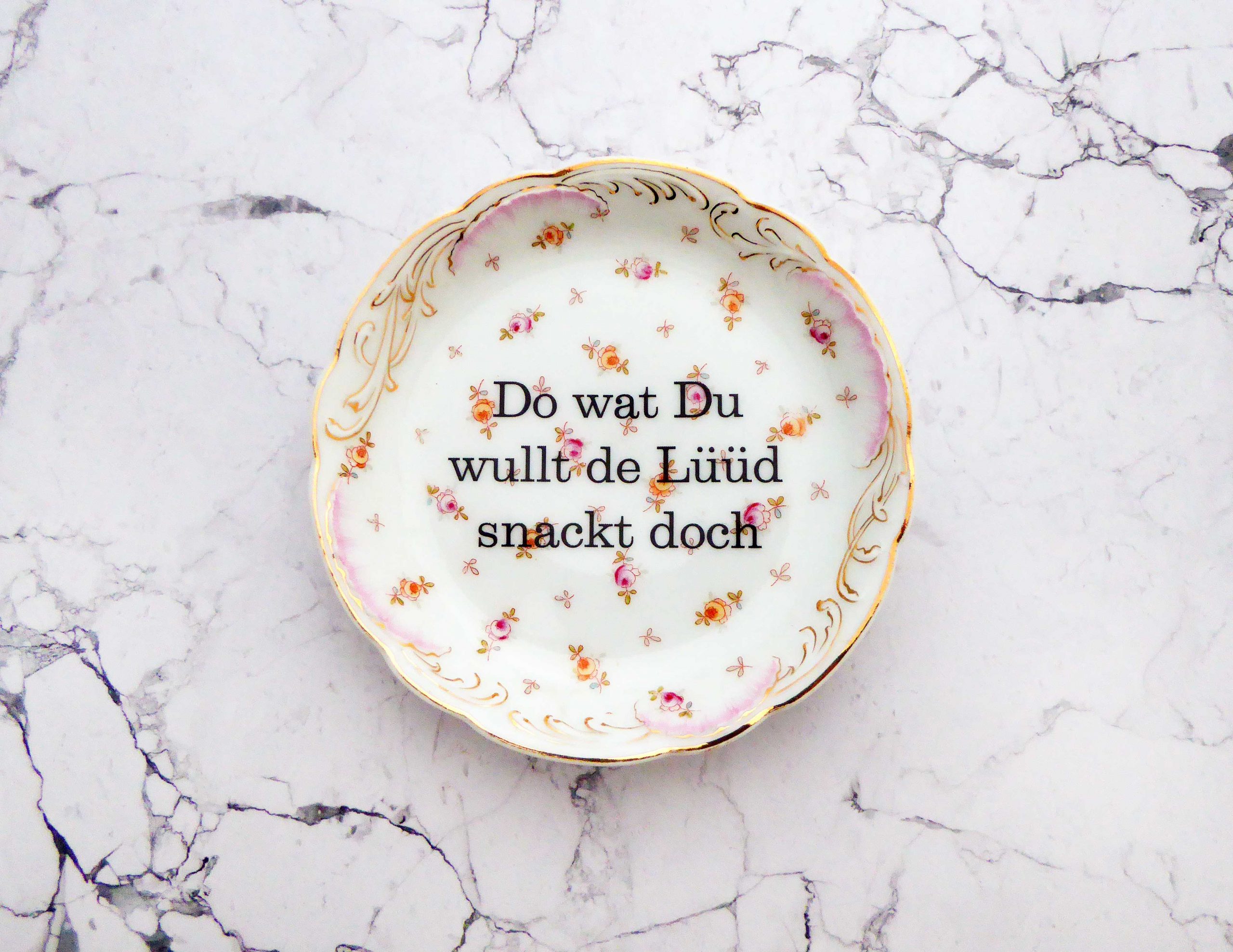 Wandteller Do wat du wullt Typo Herr Fuchs mini 12cm Blumen rosa gold