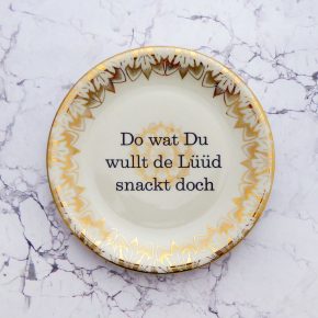 Wandteller Typo Do wat du wullt vintage Herr Fuchs Teller Gold Muster 19cm plattdeutsch