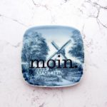 Wandteller moin. Typo Herr Fuchs mini 8cm Mühle blau minimini eckig