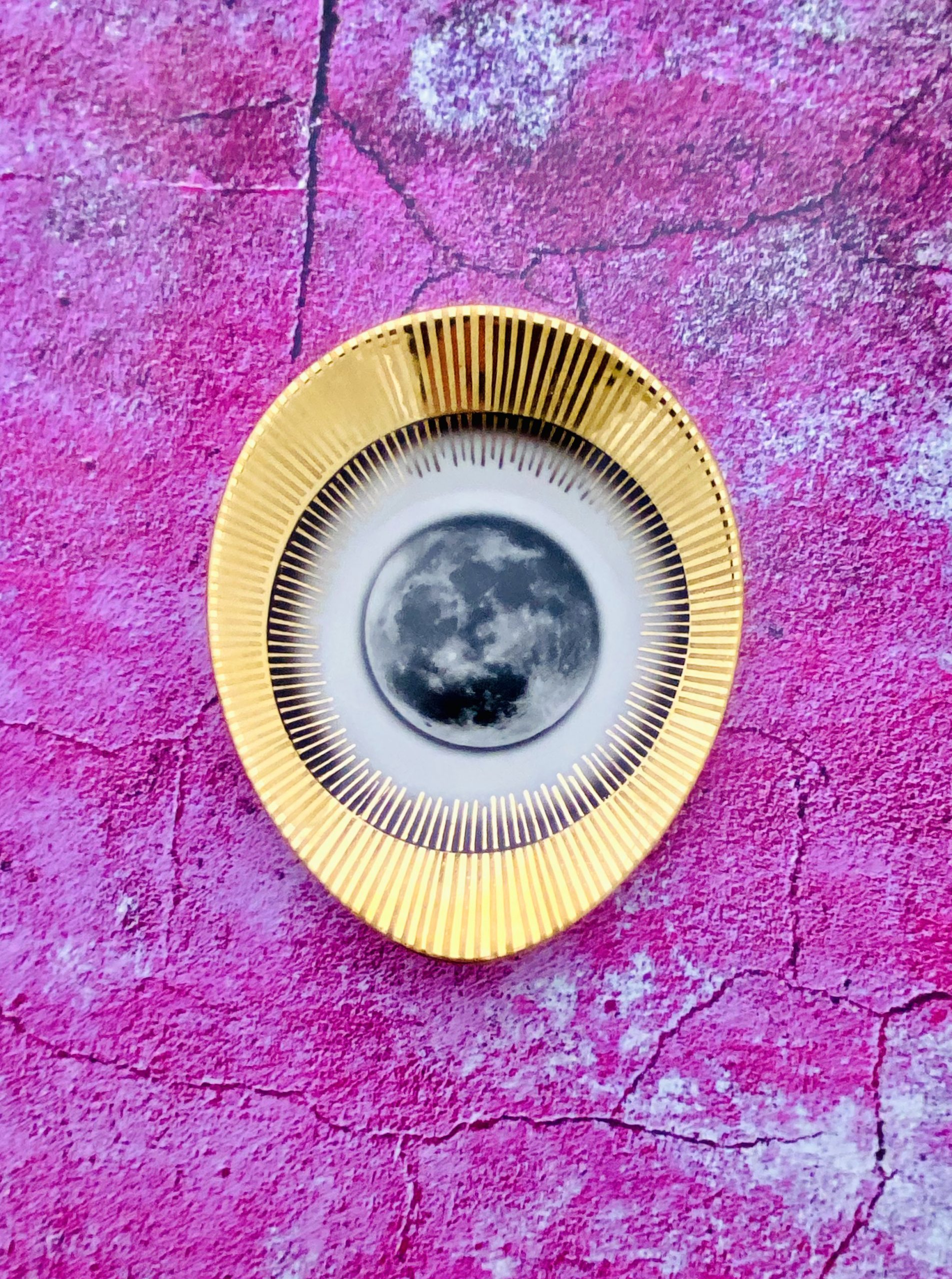 Wandteller Herr Fuchs Mond 12cm mini gold Muster oval Strahlen vintage Wohnen