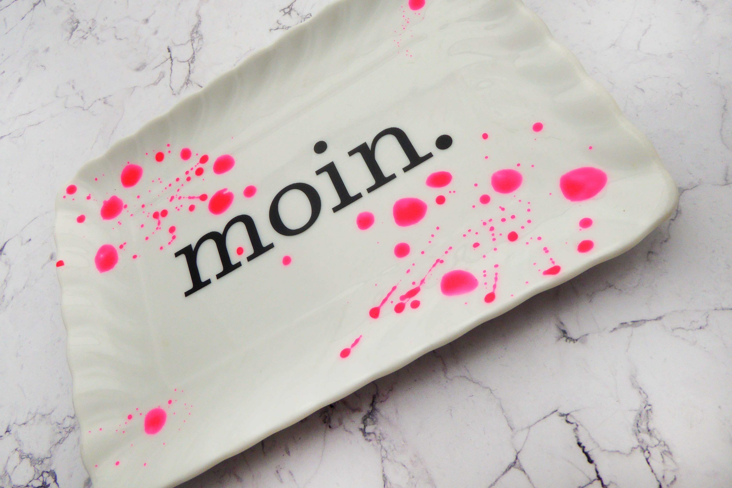 Wandteller Platte Herr Fuchs moin. Typo neon Punkte Kleckse 18cm pink vintage – Bild 2