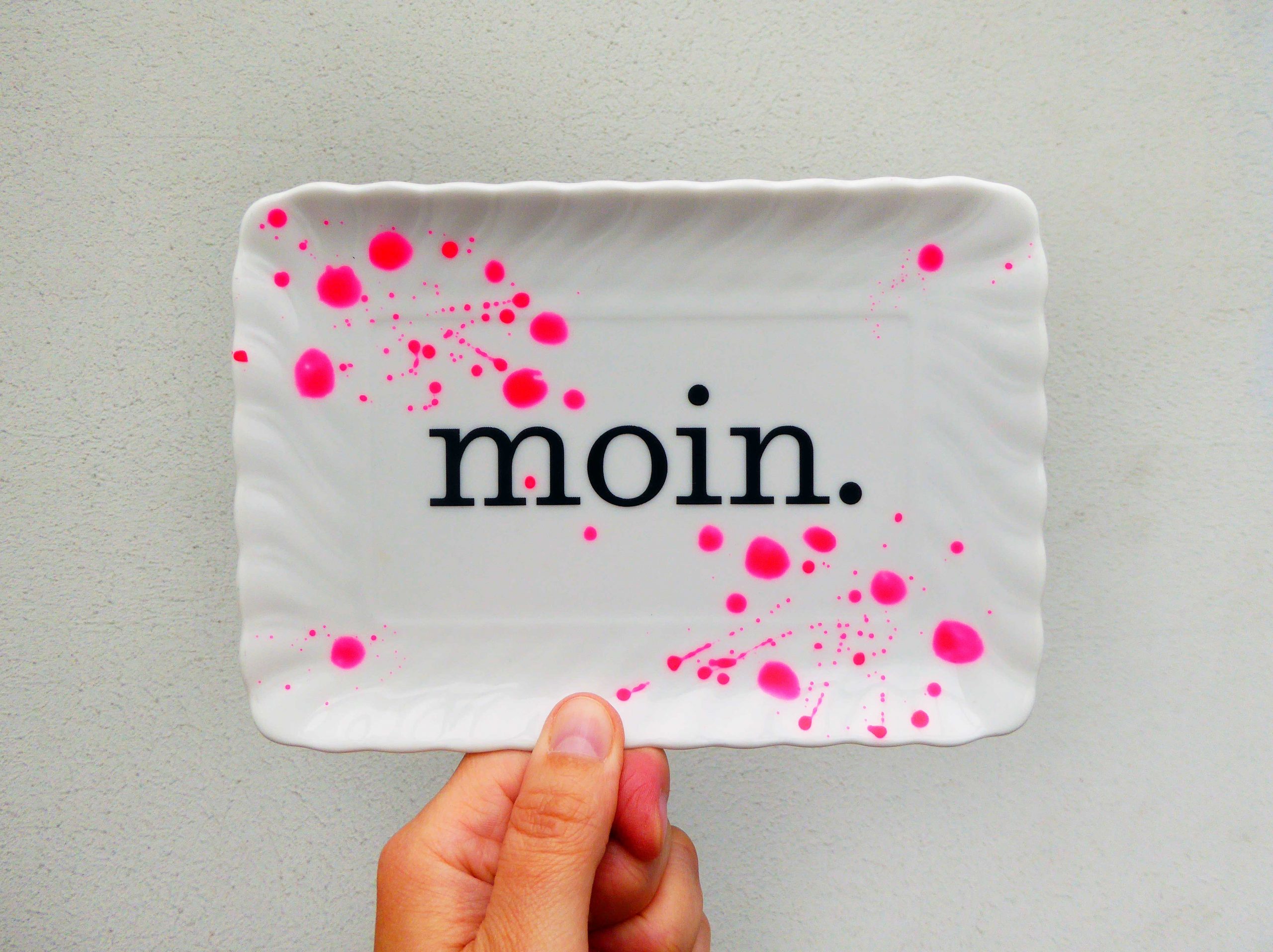 Wandteller Platte Herr Fuchs moin. Typo neon Punkte Kleckse 18cm pink vintage