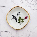 Wandteller Schwalbe vintage Herr Fuchs Deko mini gold 10cm Blume eckig