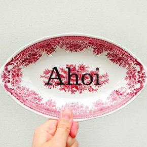 Wandteller Platte Herr Fuchs Ahoi Typo Blume Lila 23cm Rot vintage Wohnen