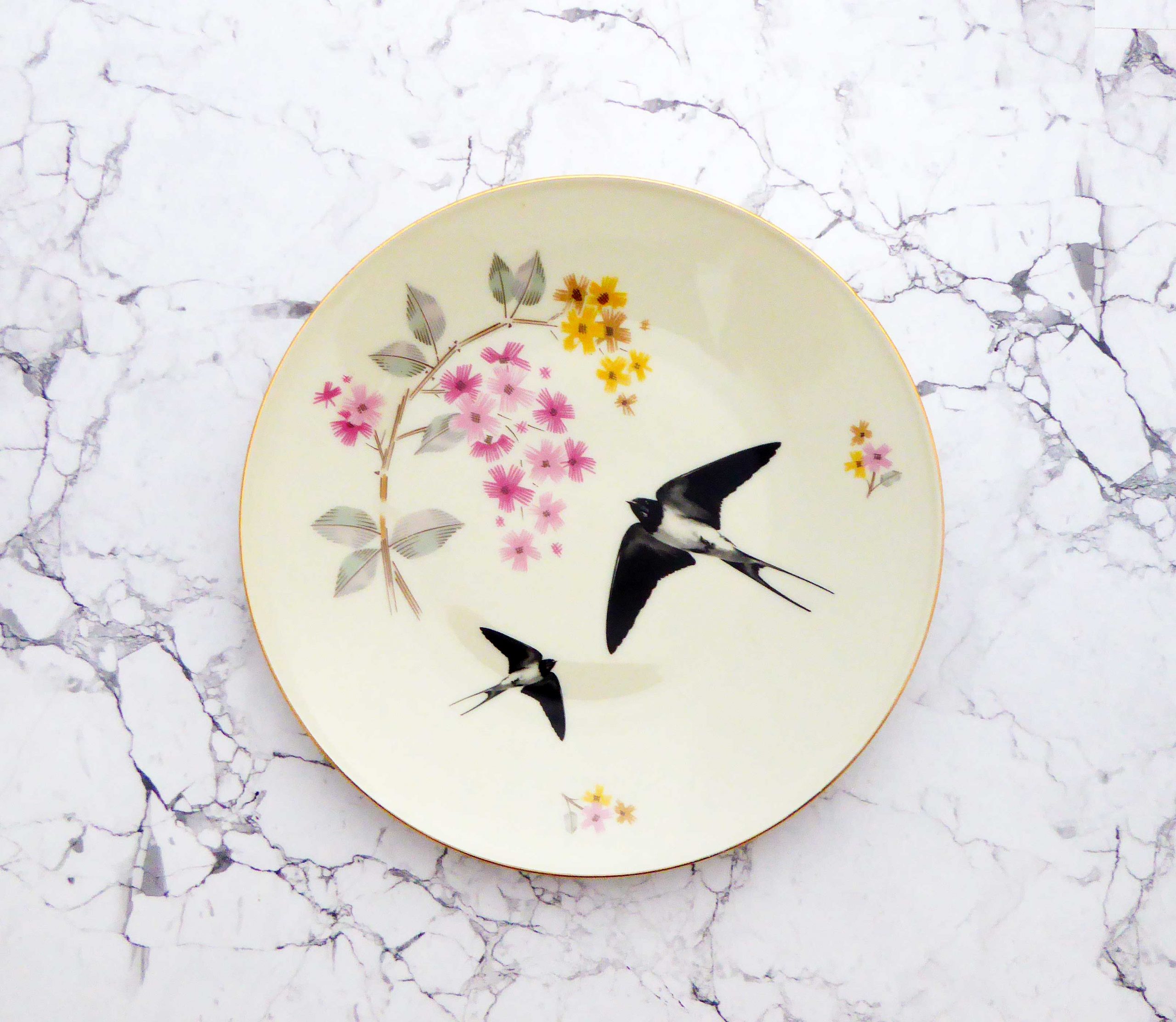 Wandteller Herr Fuchs Teller Vogel Schwalbe gold Blumen 19cm rosa vintage – Bild 2