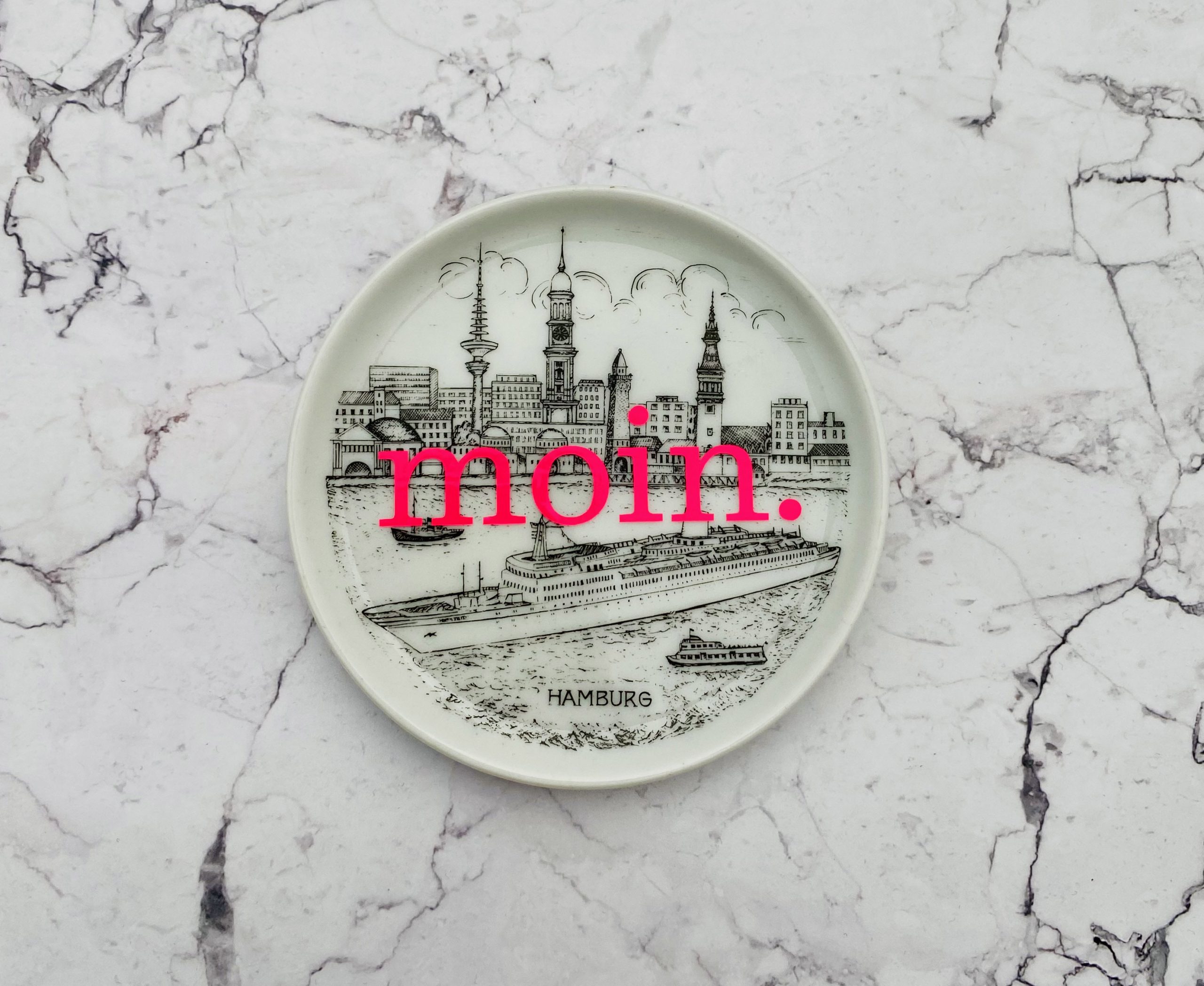 Wandteller Typo moin. vintage Herr Fuchs mini neonpink 10cm Hafen Hamburg Panorama