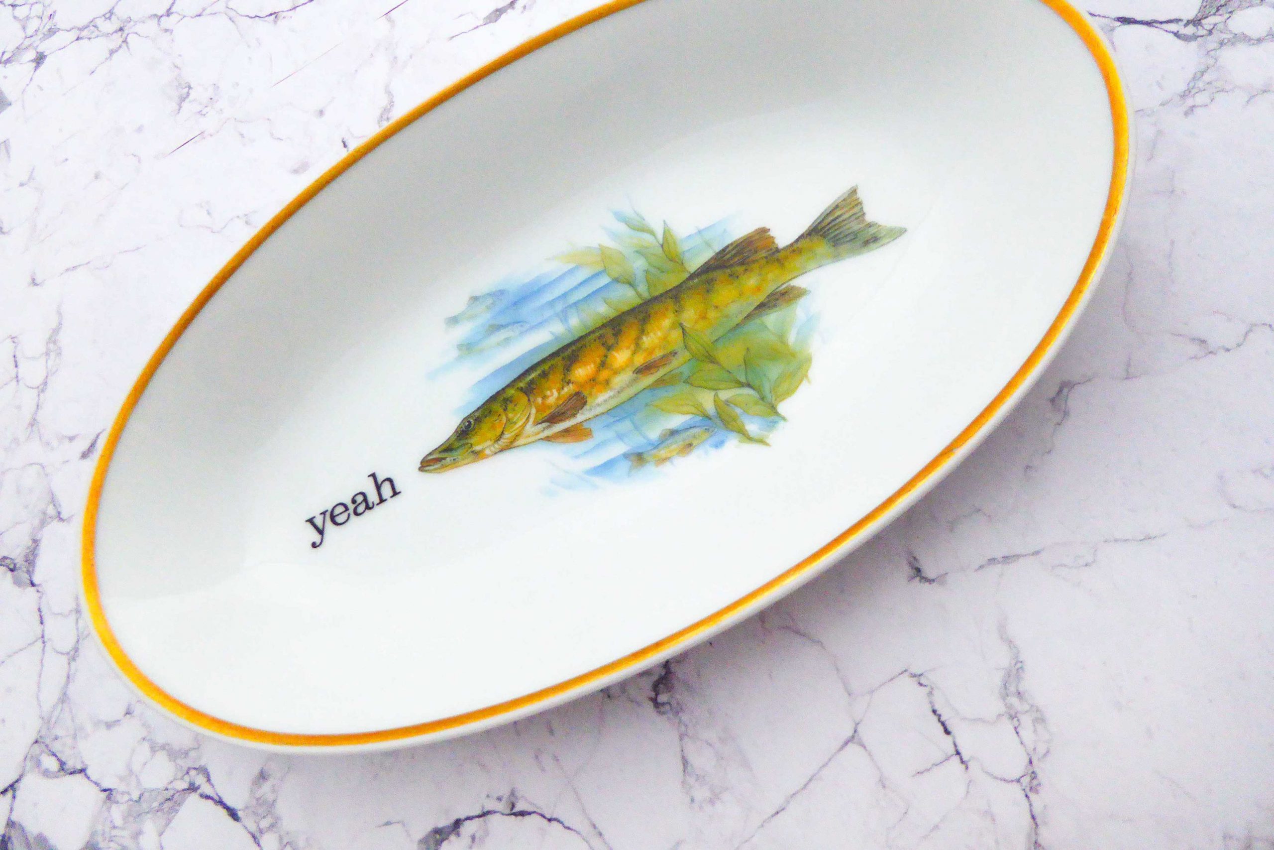 Wandplatte Herr Fuchs Typo yeah 23cm Fisch gold Wohnen Meer vintage Hecht – Bild 2