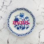 Wandteller Typo moin. vintage Herr Fuchs mini neonpink 10cm blau/weiß Zwiebelmuster