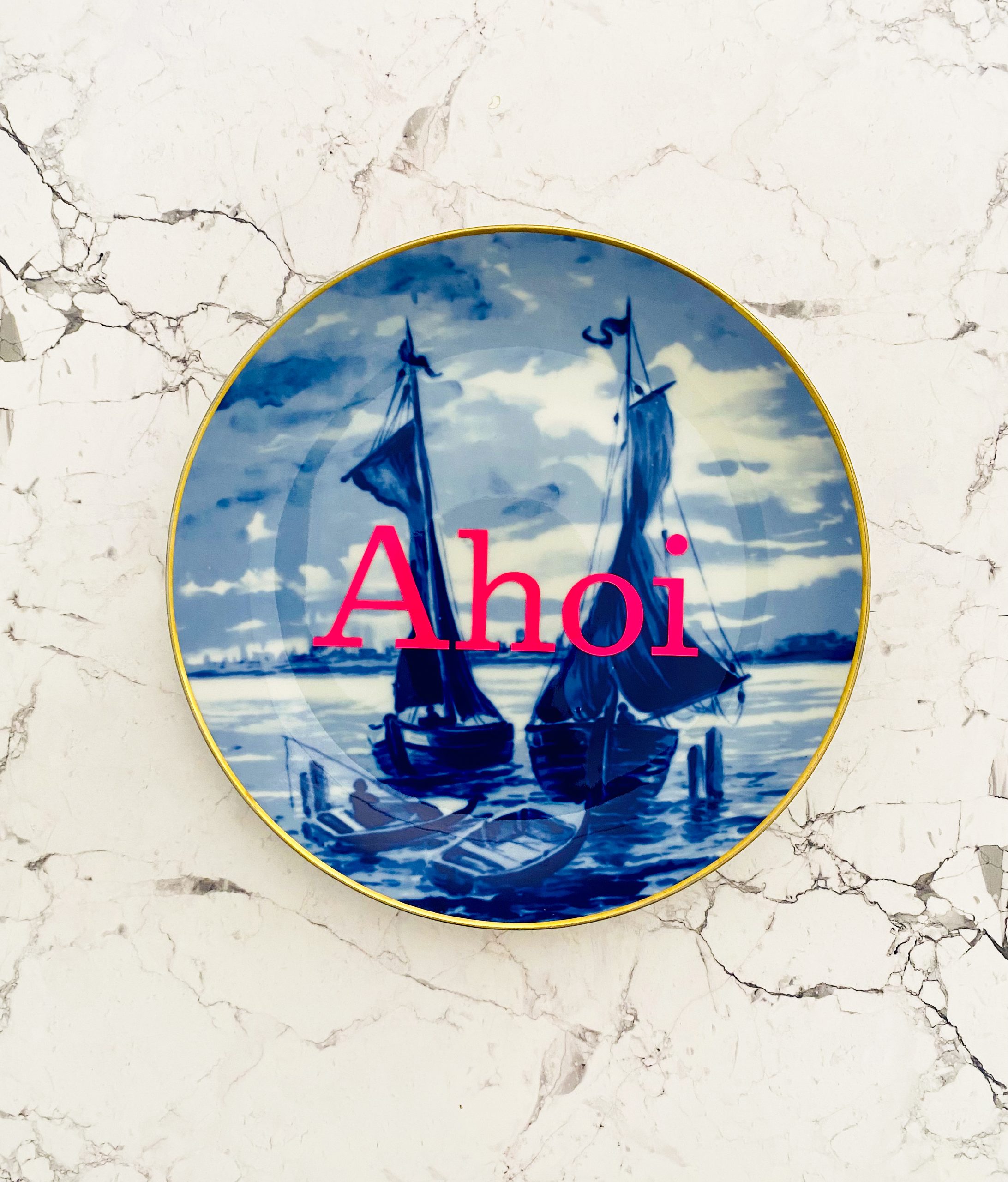 Wandteller Teller Herr Fuchs Typo Ahoi Schiff blau neon 19cm vintage Delfter Gold