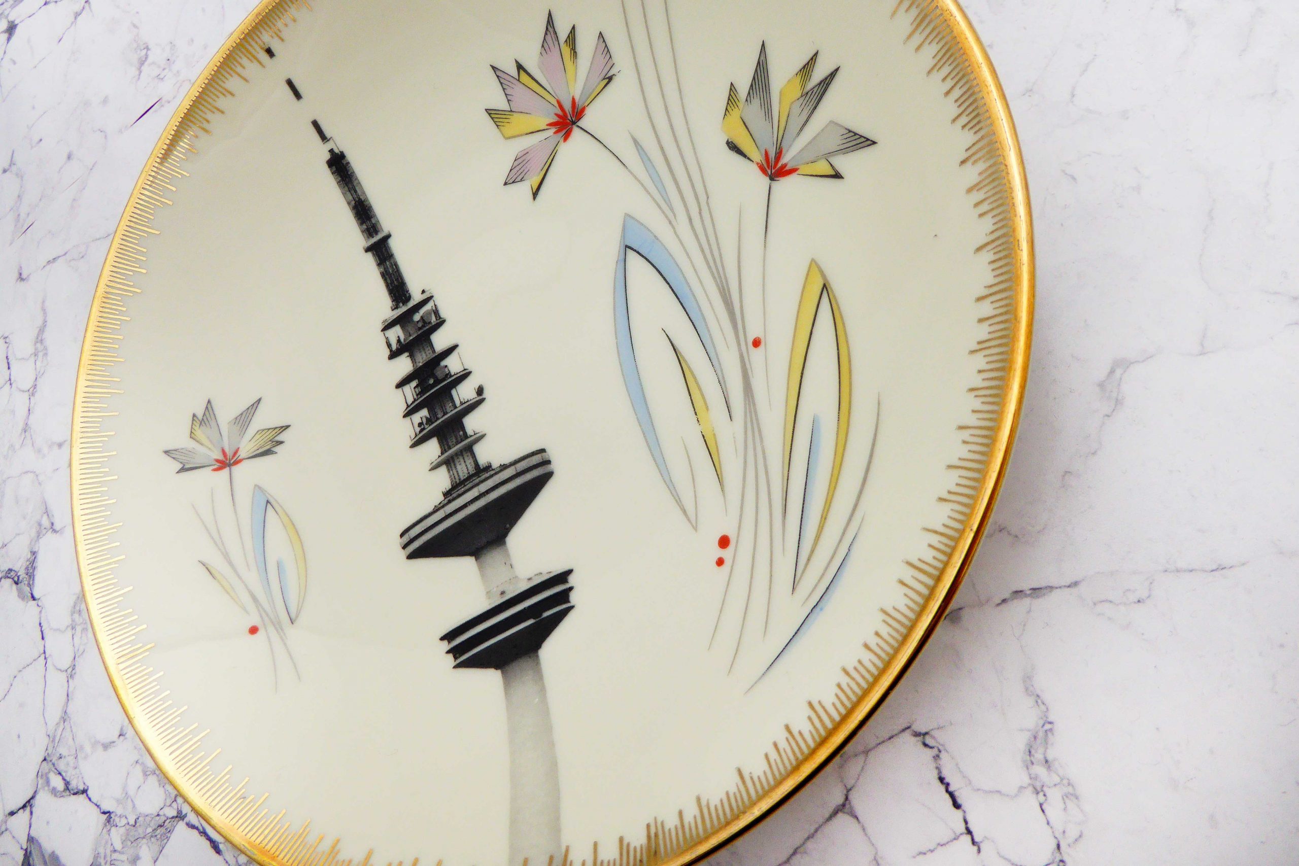 Wandteller Hamburg Fernsehturm vintage Herr Fuchs Teller Blumen Gold 20cm Streifen – Bild 2