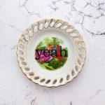 Wandteller Herr Fuchs Typo yeah Gold mini Blume Menschen 10cm Gemälde Bunt Durchbruch