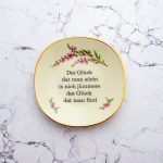 Wandteller Glück Typo Herr Fuchs mini 12cm Blumen rosa vintage plattdeutsch Heide eckig