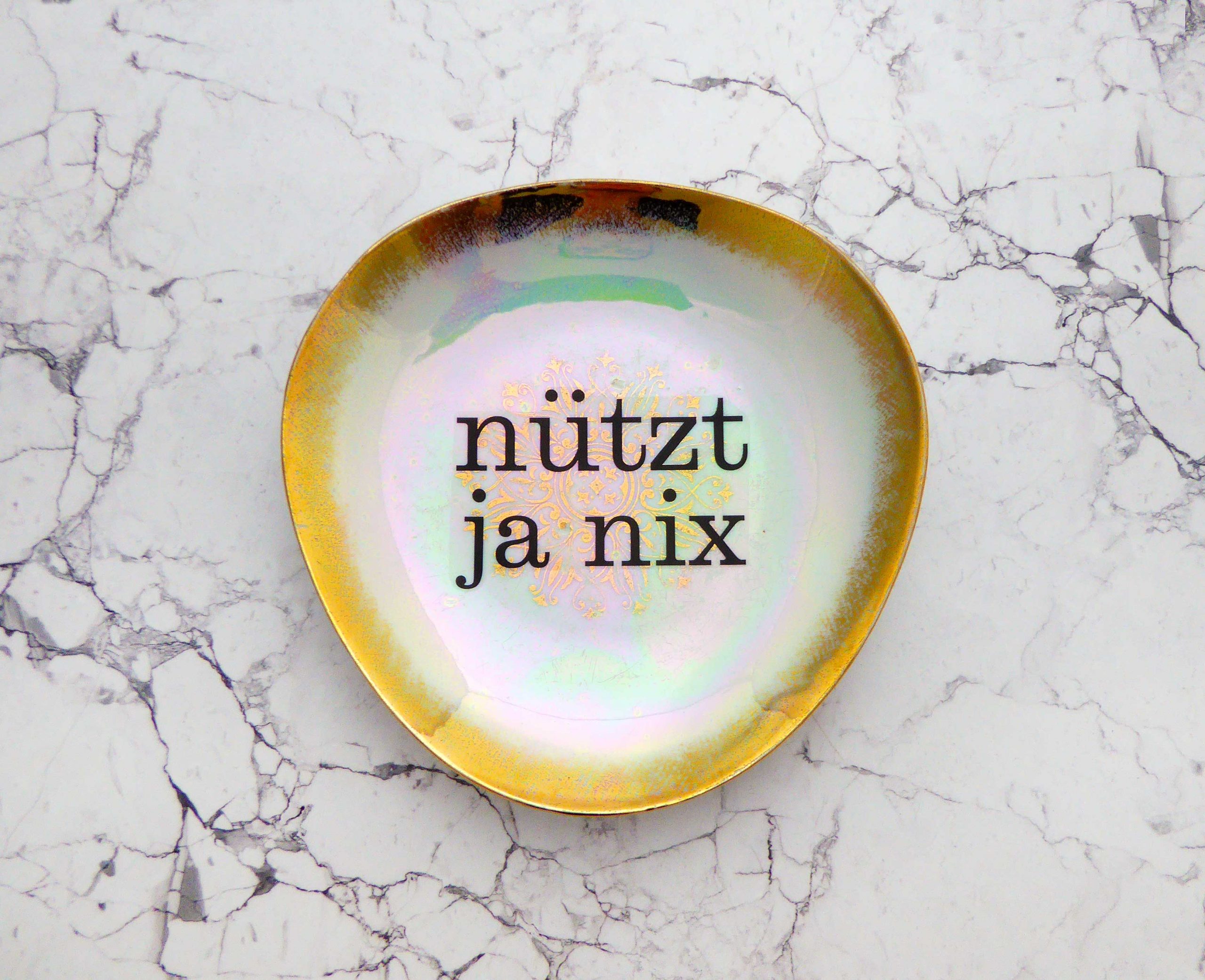 Wandteller Herr Fuchs Typo Nützt ja nix Wohnen Regenbogen Gold 17cm irisierend eckig