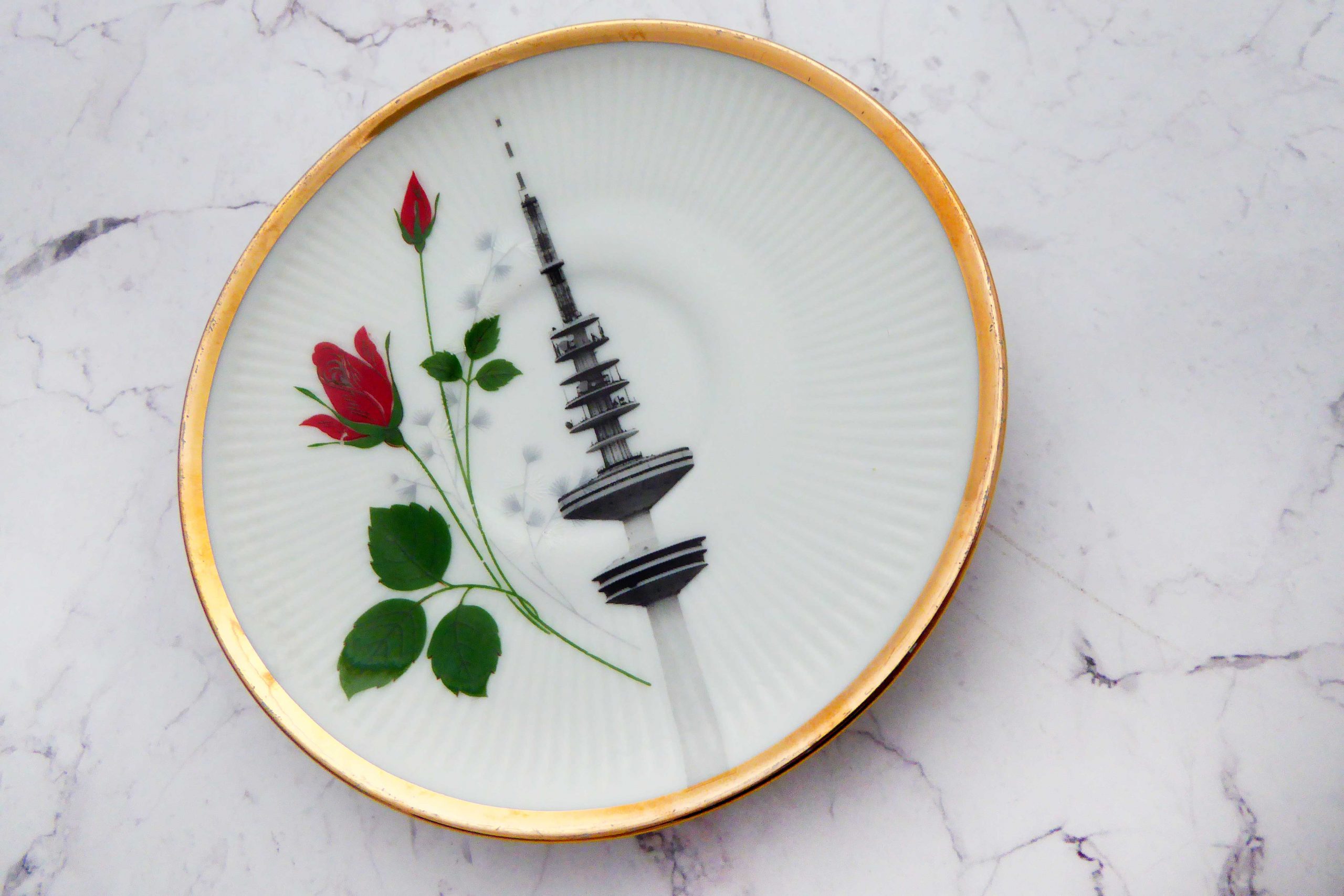 Wandteller Herr Fuchs Hamburger Fernsehturm Rose mini 10cm Heinrich-Hertz-Turm Blume – Bild 2