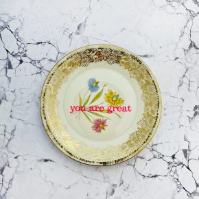 Wandteller you are great Herr Fuchs Blumen 19cm neonpink vintage wohnen Bunt Gold