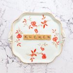 Wandteller Kuchen Vintage Herr Fuchs Deko Küche 19cm Food Blumen Rot Gold eckig