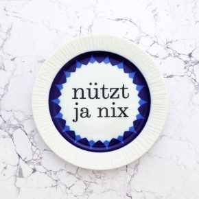 Wandteller Typo nützt ja nix  vintage Herr Fuchs Teller Dunkelblau Blau 19cm Muster