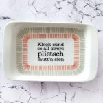 Wandteller Typo plietsch vintage Herr Fuchs Platte Muster plattdeutsch 17cm Streifen