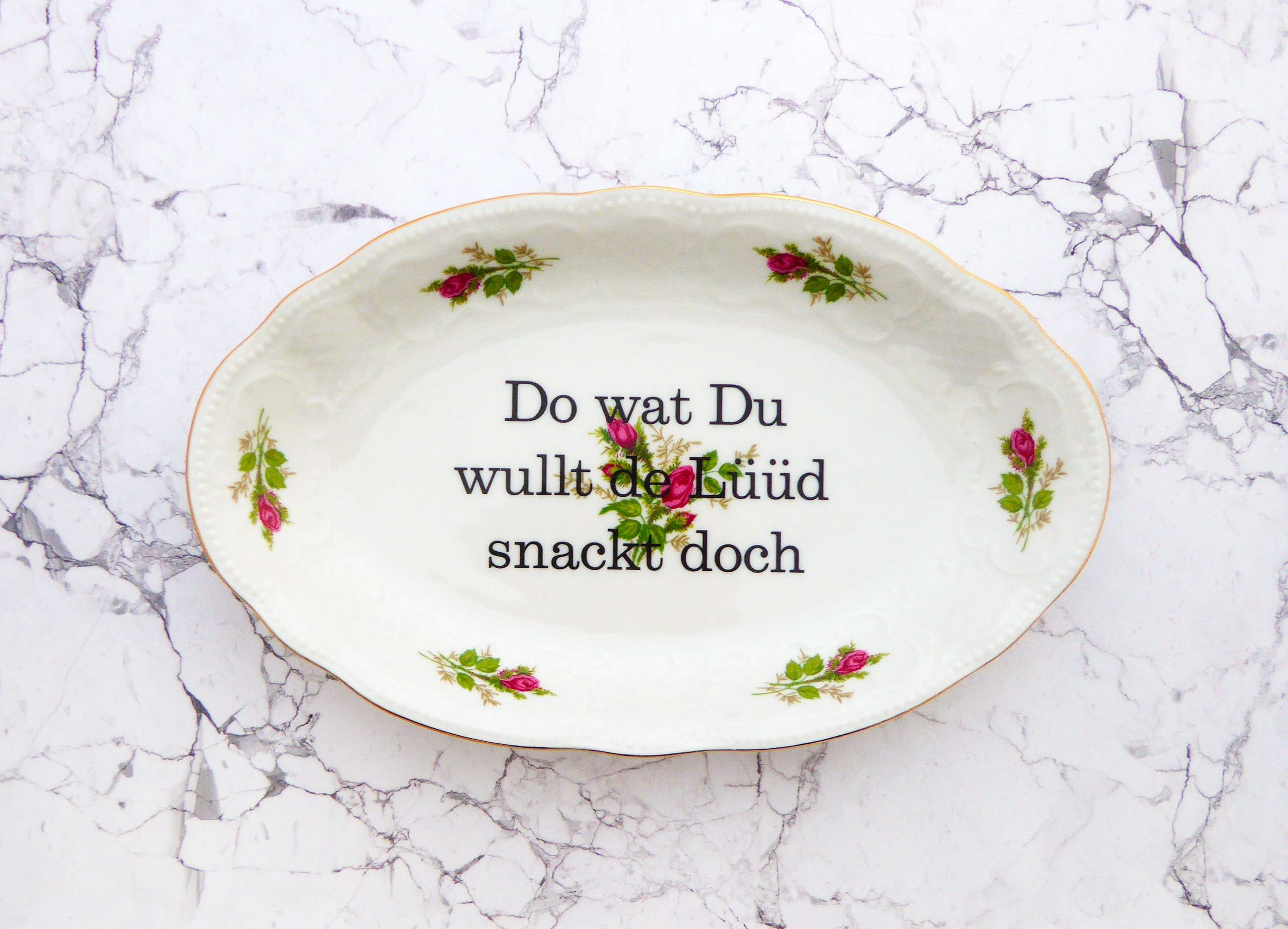 Wandteller Typo Do wat du wullt vintage Herr Fuchs Platte Wohnen 23cm Blume Bunt plattdeutsch
