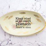 Wandteller Typo plietsch vintage Herr Fuchs Platte Muster Blumen Gold plattdeutsch 26cm