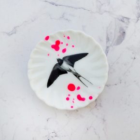 Wandteller Schwalbe Herr Fuchs mini 5cm neon Punkte Kleckse pink minimini Weiß