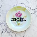 Wandteller Typo moin. vintage Herr Fuchs Teller Regenbogen 19cm Blumen irisierend