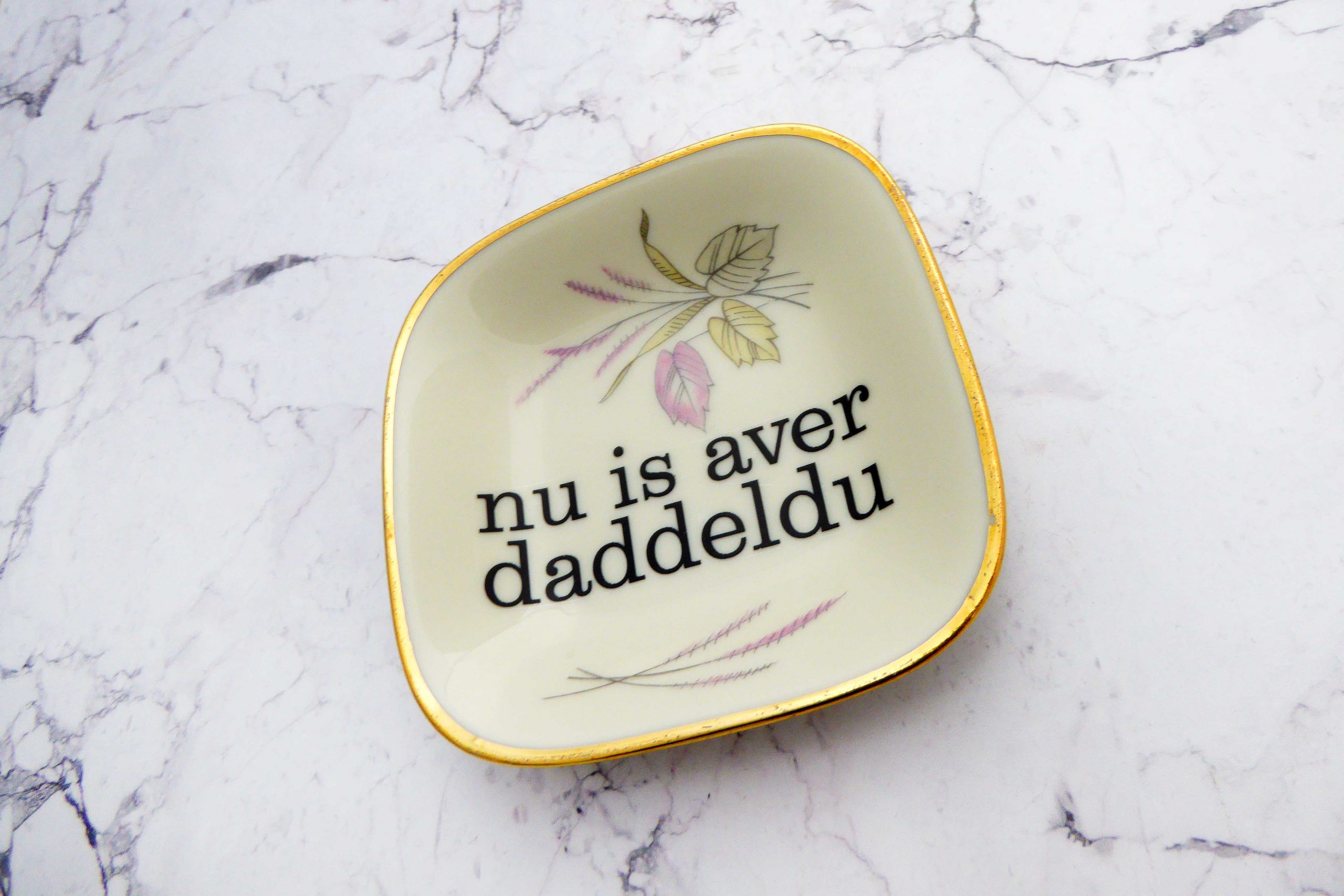 Wandteller daddeldu Typo Herr Fuchs mini 9cm gold plattdeutsch vintage eckig Blume – Bild 2
