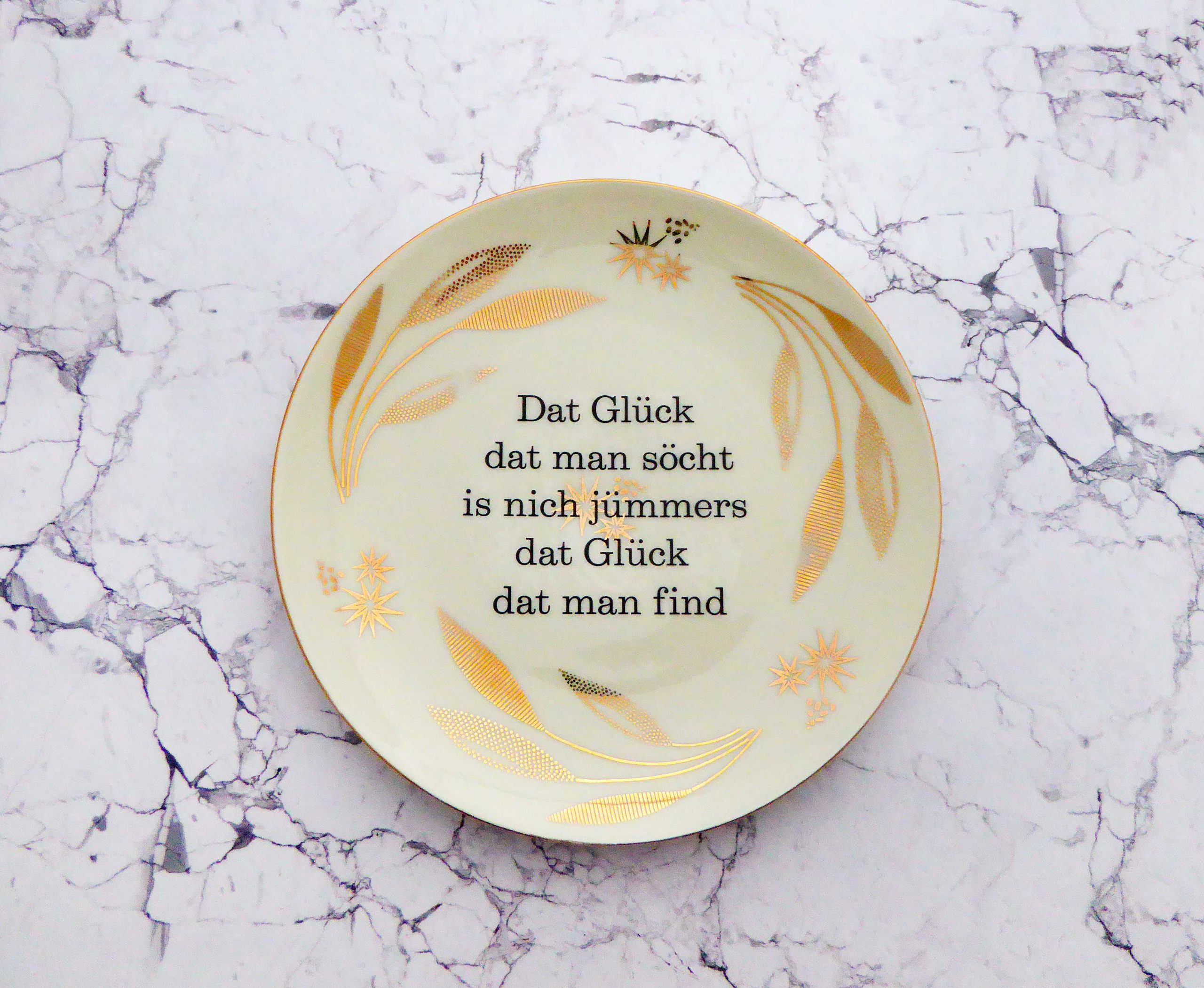 Wandteller Typo Glück vintage Herr Fuchs Teller plattdeutsch Gold 19cm Muster Pflanzen Sterne