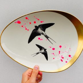 Wandteller Platte Herr Fuchs Schwalbe gold 29cm neonpink Kleckse vintage oval