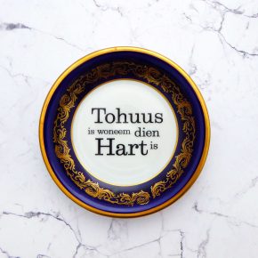 Wandteller Tohuus Typo Herr Fuchs mini 10cm blau gold Punkte vintage plattdeutsch