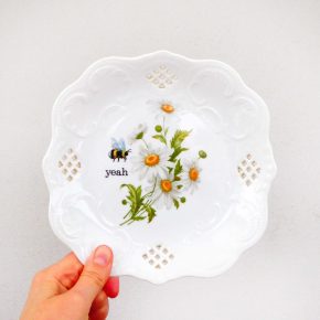 Wandteller Herr Fuchs yeah Typo Wohnen Hummel 19cm vintage weiß Blume Gänseblümchen