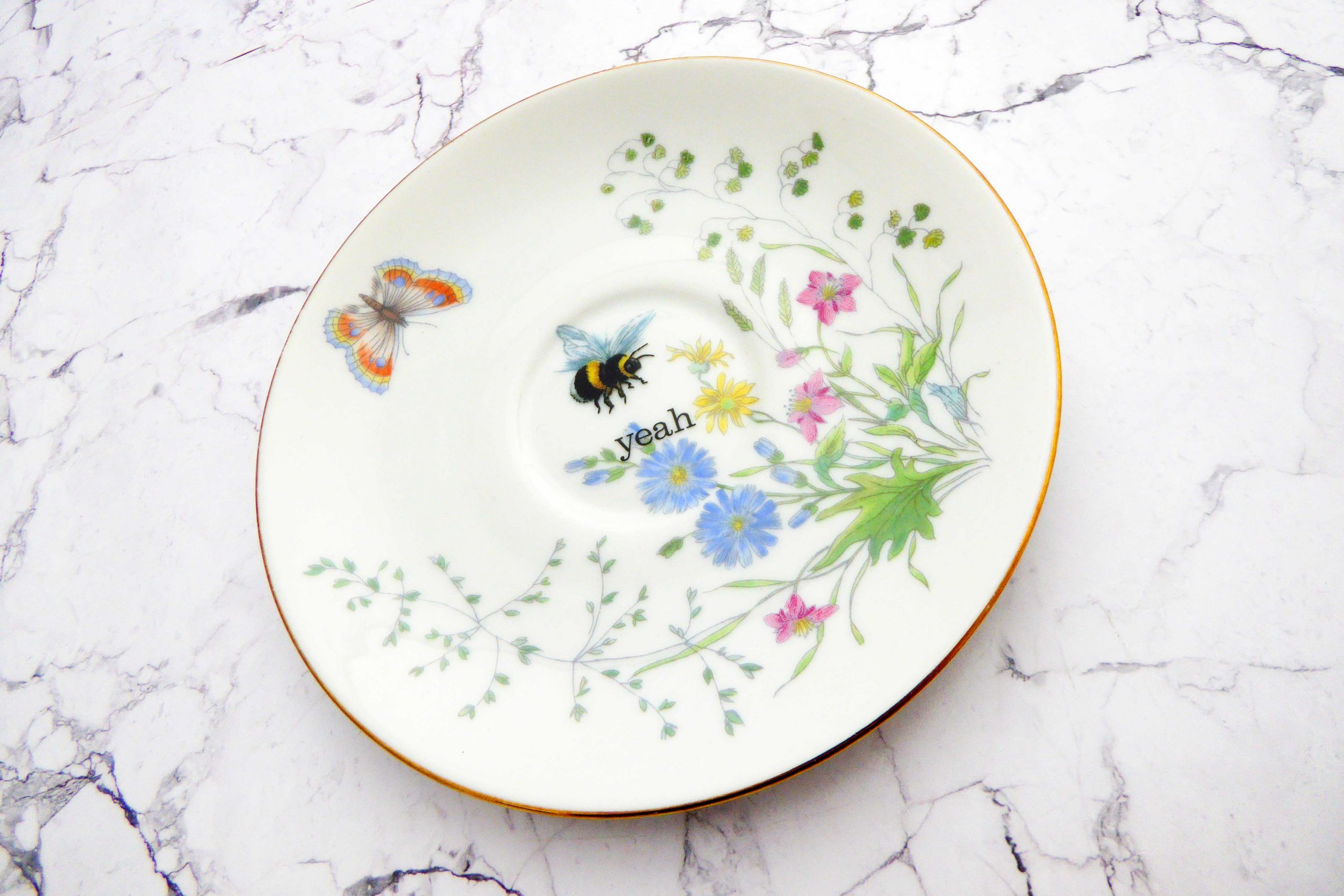 Wandteller Herr Fuchs yeah Typo Wohnen Hummel mini 14cm vintage gold Blume bunt – Bild 2
