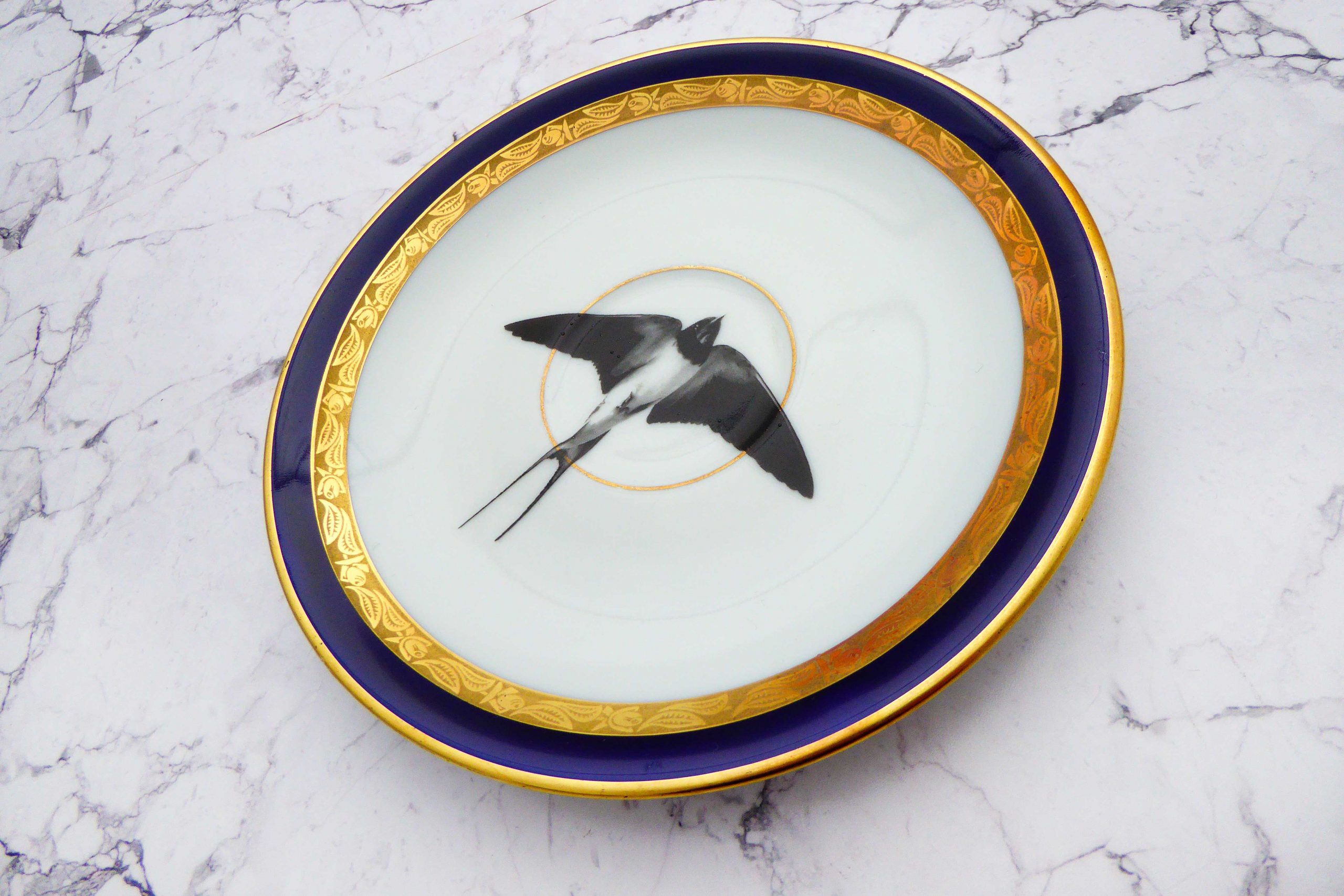 Wandteller Schwalbe Vogel Herr Fuchs mini 15cm blau/gold vintage – Bild 3