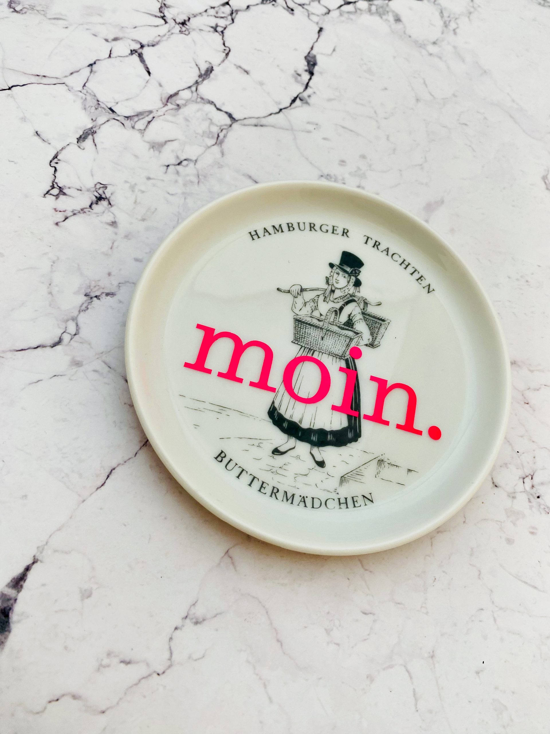 Wandteller Typo moin. vintage Herr Fuchs mini neonpink 10cm Buttermädchen Hamburg HH – Bild 2