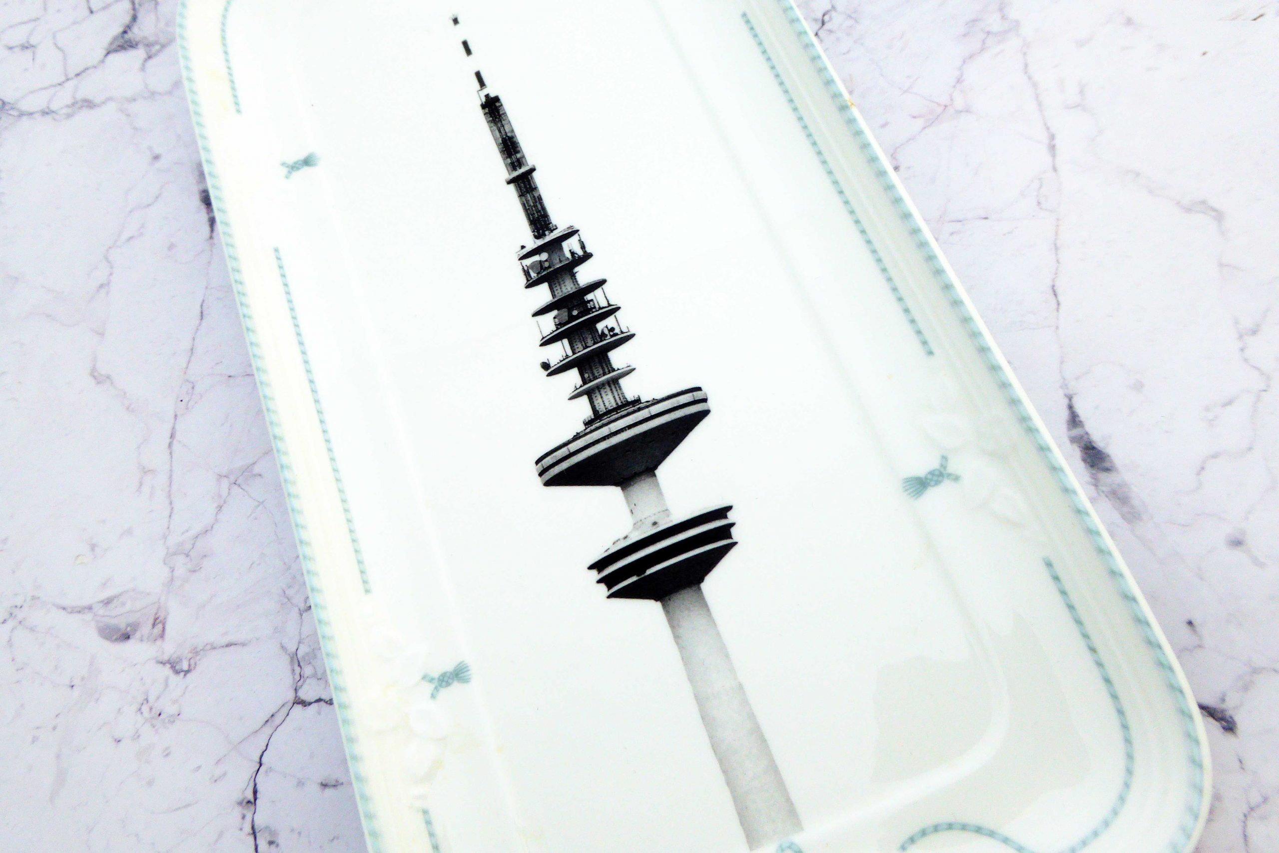 Wandteller Platte Herr Fuchs Hamburger Fernsehturm blau/hellblau Wohnen 32cm Knoten – Bild 2