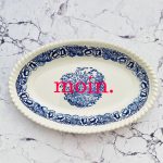 Wandplatte moin. Typo Herr Fuchs Blau Neonpink 24cm Mühle Blume Landschaft