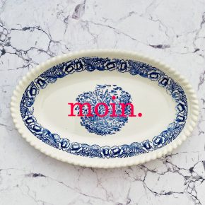 Wandplatte moin. Typo Herr Fuchs Blau Neonpink 24cm Mühle Blume Landschaft