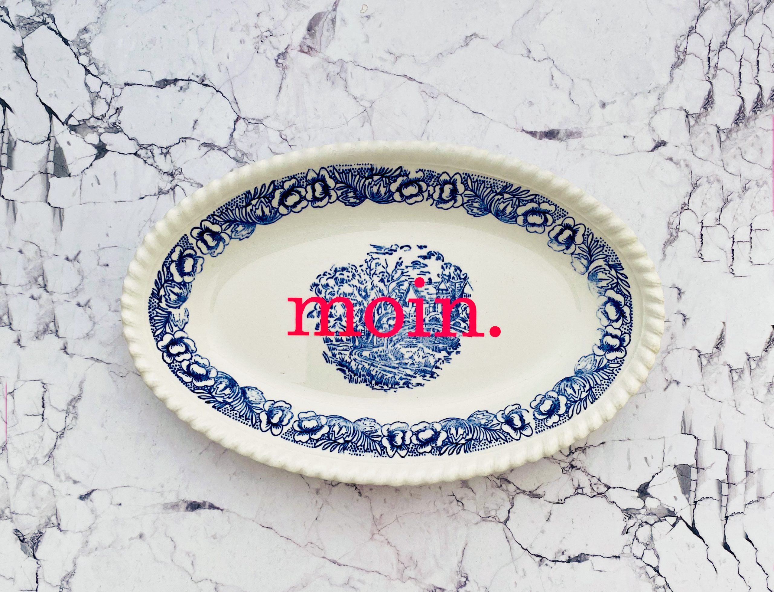 Wandplatte moin. Typo Herr Fuchs Blau Neonpink 24cm Mühle Blume Landschaft