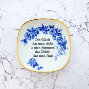 Wandteller Typo Glück vintage Herr Fuchs Teller blau/gold eckig gold plattdeutsch Blumen 19cm