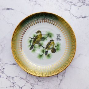 Wandteller Typo wat mutt dat mutt Herr Fuchs mini 14cm grün Gold Vogel vintage plattdeutsch