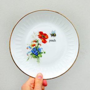 Wandteller Herr Fuchs yeah Typo Wohnen Hummel 19cm vintage gold Blume rot blau weiß