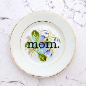 Wandteller moin. Typo Herr Fuchs mini 12cm gold Blume grün blau vintage