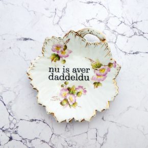 Wandteller daddeldu Typo Herr Fuchs mini 14cm gold plattdeutsch vintage Blattform