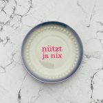 Wandteller Typo nützt ja nix vintage Herr Fuchs mini lila neonpink 10cm Knubbel