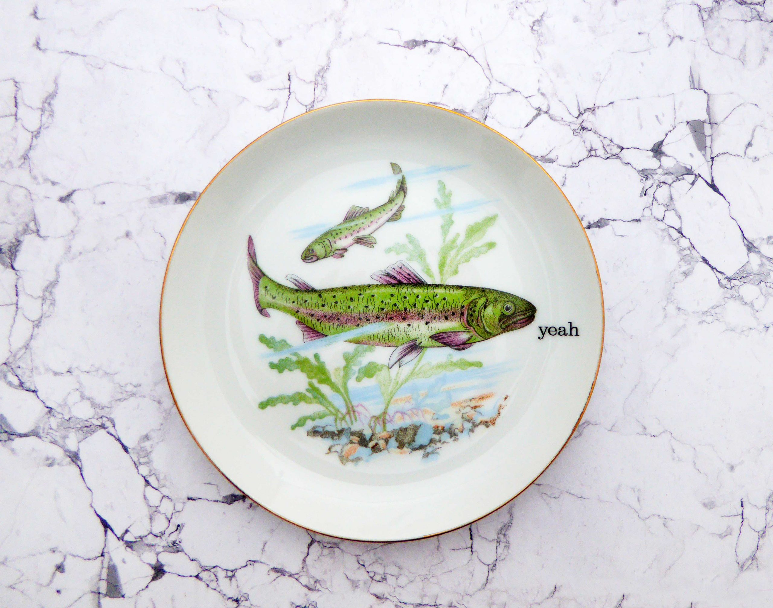 Wandteller Herr Fuchs Typo yeah 18cm Fisch gold Wohnen Meer vintage Grün
