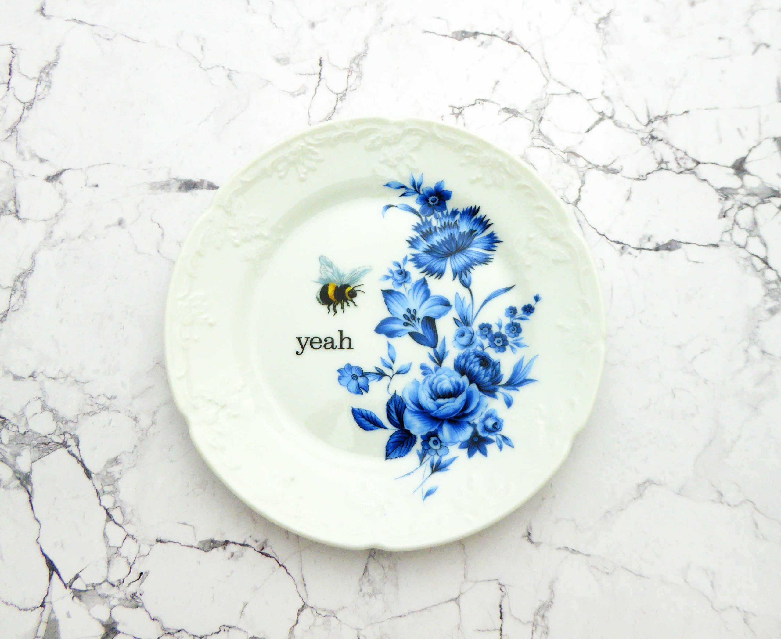 Wandteller Herr Fuchs yeah Typo Wohnen Hummel 15cm vintage weiß blau Blume