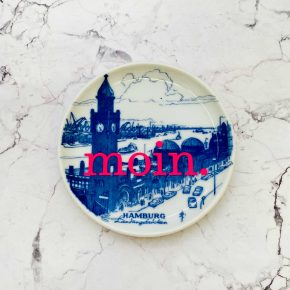 Wandteller Typo moin. vintage Herr Fuchs mini neonpink 10cm Landungsbrücke Hamburg blau